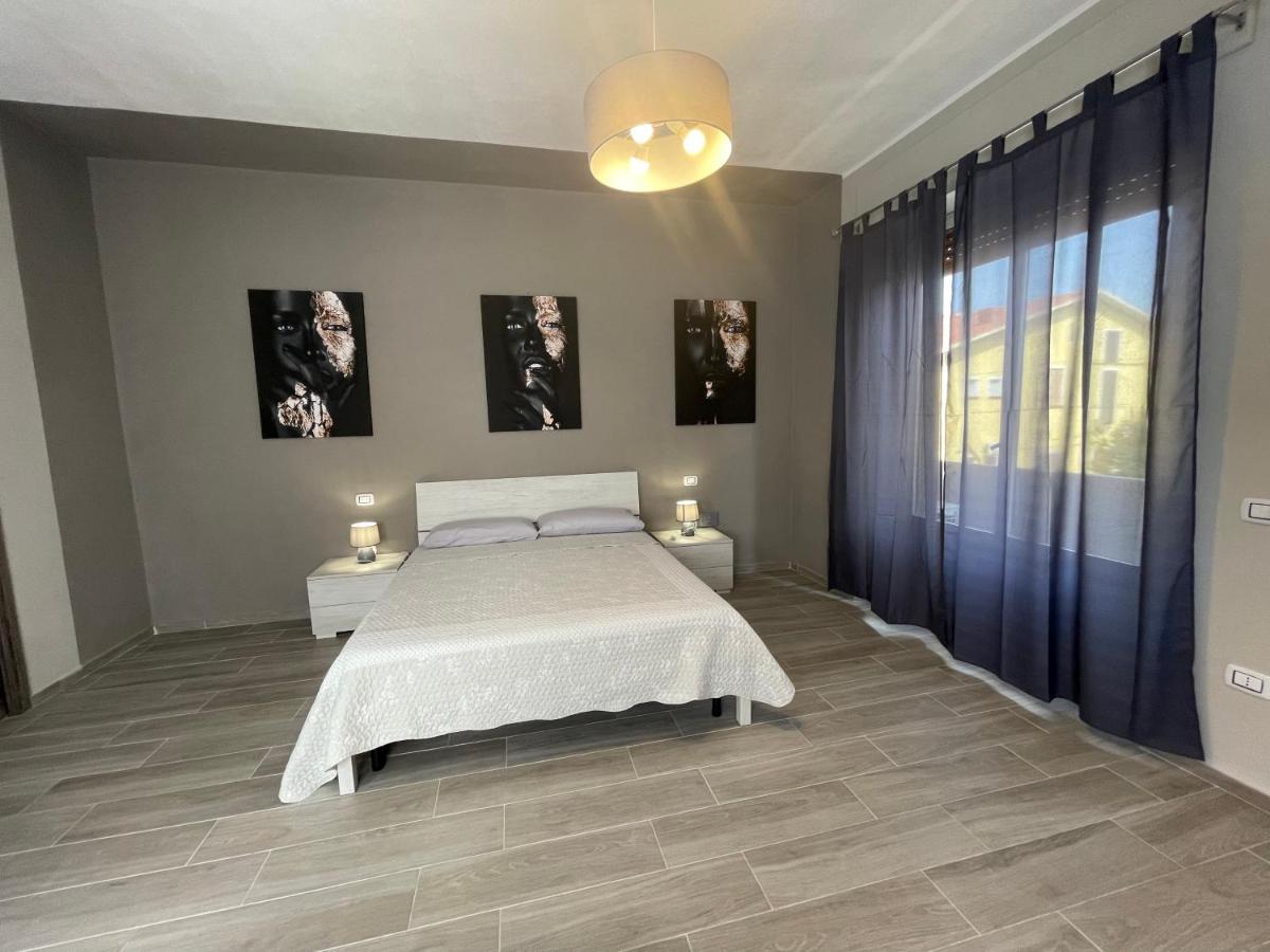 Appartamento Elegante Carbonia Exteriör bild